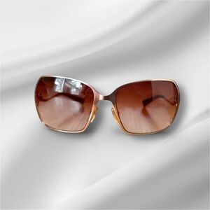 💯 Authentic GUESS Sunglasses (Oversized)